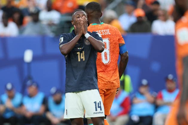 Cote D Ivoire v Ecuador: Group E - FIFA World Cup, WM, Weltmeisterschaft, Fussball 2026 Alan Minda of Ecuador reacts during the FIFA World Cup 2026 Group E match between Cote D Ivoire and Ecuador at Philadelphia Stadium on June 14, 2026 in Philadelphia, United States. WARNING! This Photograph May Only Be Used For Newspaper And Or Magazine Editorial Purposes. May Not Be Used For Publications Involving 1 player, 1 Club Or 1 Competition Without Written Authorisation From Football DataCo Ltd. For Any Queries, Please Contact Football DataCo Ltd on +44 (0) 207 864 9121 Philadelphia Philadelphia Stadium PA United States Copyright: xAllstarxPicturexLibraryxLtdx