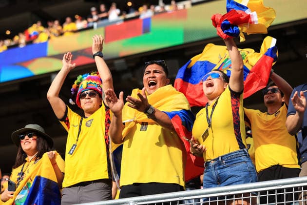 Football - FIFA World Cup, WM, Weltmeisterschaft, Fussball - Group E - Ivory Coast v Ecuador 14th June 2026 - FIFA World Cup - Group E - Ivory Coast v Ecuador - Ecuador fans - Photo: Simon Stacpoole Offside. Philadelphia USA