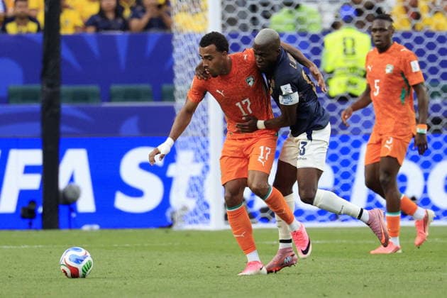 FIFA World Cup, WM, Weltmeisterschaft, Fussball 2026 - Group E - Ivory Coast vs Ecuador Guela Doue of Ivory Coast (L) in action against Enner Valencia of Ecuador (R) during the FIFA World Cup 2026 group stage match Ivory Coast against Ecuador, in Philadelphia, Pennsylvania, USA, 14 June 2026. PHILADELPHIA United States  Copyright: xSHAWNxTHEWx