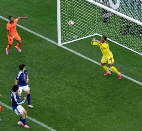 June 14, 2026, Arlington, Texas, USA: Netherlands player 11 FWD CODY GAKPO attempt a goal with Japanese player 1 GK ZION SUZUKI on the save Arlington USA - ZUMAm147 20260614_zap_m147_011 Copyright: xHossxMcBainx
