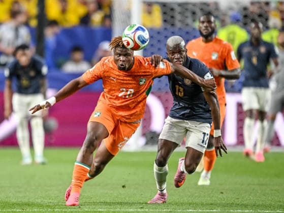 Emmanuel Agbadou (Ivory Coast) and Enner Valencia (Ecuador) battle for the ball during the FIFA World Cup, WM, Weltmeisterschaft, Fussball 2026 Group E match between Cote D Ivoire and Ecuador at Philadelphia Stadium on June 14, 2026 in Philadelphia, United States. (Photo by Harry Langer DeFodi Images) -