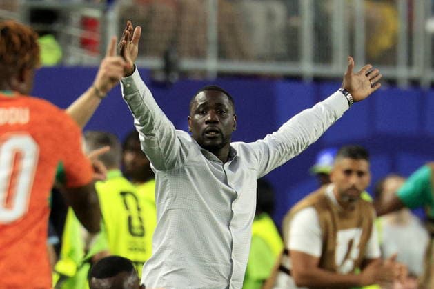 FIFA World Cup, WM, Weltmeisterschaft, Fussball 2026 - Group E - Ivory Coast vs Ecuador Ivory Coast s head coach Emerse Fae (C) gestures during the FIFA World Cup 2026 group stage match Ivory Coast against Ecuador, in Philadelphia, Pennsylvania, USA, 14 June 2026. PHILADELPHIA United States  Copyright: xSHAWNxTHEWx