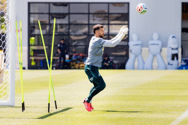 SOCCER AUSTRALIA TRAINING, Socceroos player Paul Izzo seen during a training session at the Oakland Roots Sports Club in Alameda, California, United States, Sunday, June 14, 2026. ( NO ARCHIVING Alameda California United States  Copyright: xJasonxHenryx 20260615115206464900