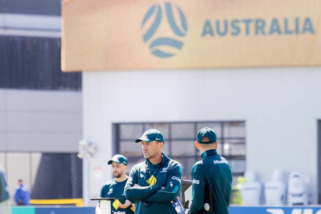 SOCCER AUSTRALIA TRAINING, Socceroos coach Tony Popovic seen during a training session at the Oakland Roots Sports Club in Alameda, California, United States, Sunday, June 14, 2026. ( NO ARCHIVING Alameda California United States  Copyright: xJasonxHenryx 20260615141805955887