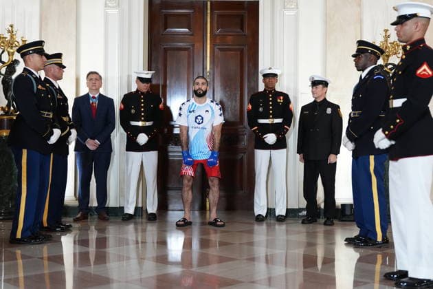 UFC Freedom 250 Aiemann Zahabi (C) walks through the White House before his bantamweight bout with Sean O Malley, not pictured, during UFC Freedom 250 on the South Lawn of the White House, in Washington, DC, USA, 14 June 2026. Washington, DC DC USA  Copyright: xJacquelynxMartinx xPOOLx