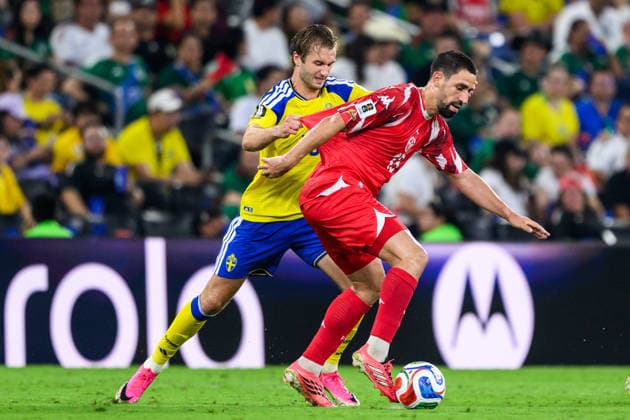 260614 Benjamin Nygren of Sweden and Rani Khedira of Tunisia during the FIFA World Cup, WM, Weltmeisterschaft, Fussball 2026 football match between Sweden and Tunisia on June 14, 2026 in Monterrey. Photo: Petter Arvidson BILDBYRAN kod PA PA1234 bbeng fotboll football soccer fotball vm fotbolls-vm fotball-vm fotbolls-vm 2026 fifa world cup 2026 sverige sweden sverige a tunisien tunisia bbauto