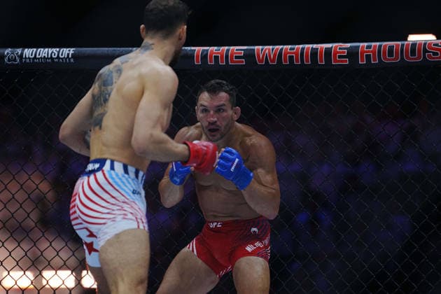 UFC Freedom 250 WASHINGTON, DC - June 14, 2026 : Mauricio Ruffy and Michael Chandler meet in the octagon for a 3-round bout at UFC Freedom 250 at The White House South Lawn on June 14, 2026 in Las Vegas, NV. (Photo by Louis Grasse PXImages) WASHINGTON, DC The White House South Lawn DC USA Copyright: xLouisxGrassex
