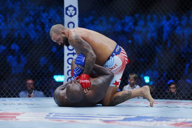 UFC Freedom 250 WASHINGTON, DC - June 14, 2026 : Josh Hokit and Derrick Lewis meet in the octagon for a 3-round bout at UFC Freedom 250 at The White House South Lawn on June 14, 2026 in Las Vegas, NV. (Photo by Louis Grasse PXImages) WASHINGTON, DC The White House South Lawn DC USA Copyright: xLouisxGrassex