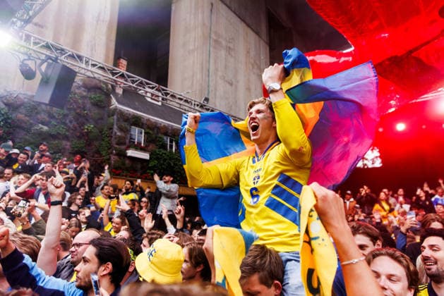 260614 Fans of Sweden follows the FIFA World Cup, WM, Weltmeisterschaft, Fussball between Sweden and Tunisia at a big screen on June 15, 2026 at Trädgarden in Stockholm. Photo: Caisa Rasmussen BILDBYRAN COP 353 CR0052 fotboll football soccer fotball fifa world cup 2026 sweden - tunisia stockholm bbeng jubel