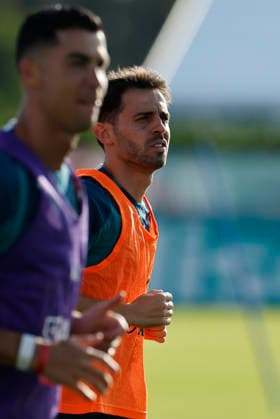 Cristiano Ronaldo (L) and Bernardo Silva (C) of Portugal train in Palm Beach, Florida, USA, 13 June 2026. Portugal national team, Nationalteam training !ACHTUNG: NUR REDAKTIONELLE NUTZUNG!  Copyright: xAlbertoxEstévezx GR7173 0859067989st