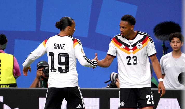 Fussball FIFA WM 2026 Vorrunde Gruppe E in Houston Deutschland - Curacao 14.06.2026 Jubel Deutschland nach dem Tor zum 1 - 0 , v. li., Leroy Sane mit Torschuetze Felix Nmecha (Deutschland)