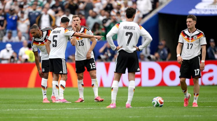 Fussball FIFA WM 2026 Vorrunde Gruppe E in Houston Deutschland - Curacao 14.06.2026 Deutschland v. li., Jonathan Tah, Aleksandar Pavlovic, Nico Schlotterbeck, Kai Havertz, Florian Wirtz