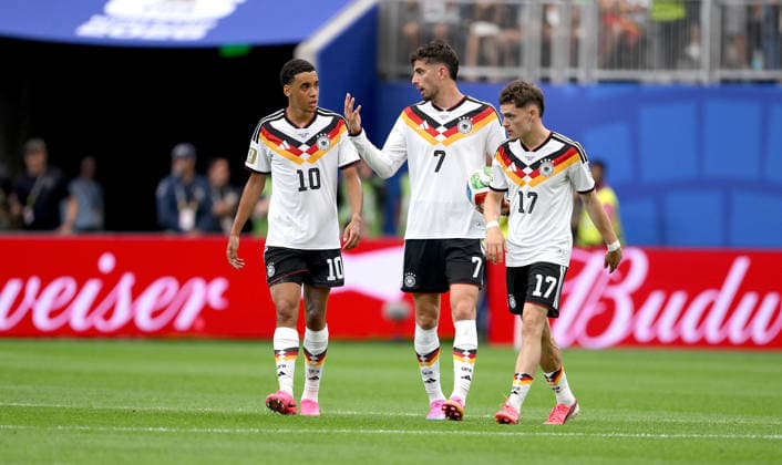 Fussball FIFA WM 2026 Vorrunde Gruppe E in Houston Deutschland - Curacao 14.06.2026 Jamal Musiala , Kai Havertz, Florian Wirtz (v. li., Deutschland)