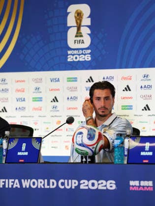 (260615) -- MIAMI, June 15, 2026 -- Jose Maria Gemenez of Uruguay attends a press conference, PK, Pressekonferenz ahead of Group H match between Saudi Arabia and Uruguay at the FIFA World Cup, WM, Weltmeisterschaft, Fussball 2026 at Miami Stadium, Miami, the United States, June 14, 2026. ) (SP)U.S.-MIAMI-FOOTBALL-FIFA WORLD CUP-PRESS CONFERENCE-URUGUAY XuxZijian 