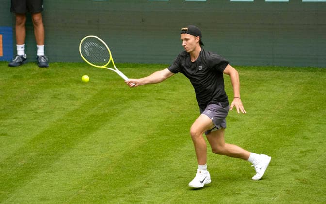 photo : Max Schoenhaus (GER) Tennis-Turnier Terra Wortmann Cup - erste Runde - im Gerry Weber Sportpark ( Heristo Arena ) in Halle Westfalen am Mo. 15.06.2026