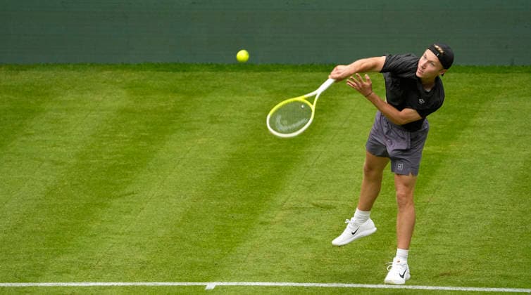 photo : Max Schoenhaus (GER) Tennis-Turnier Terra Wortmann Cup - erste Runde - im Gerry Weber Sportpark ( Heristo Arena ) in Halle Westfalen am Mo. 15.06.2026