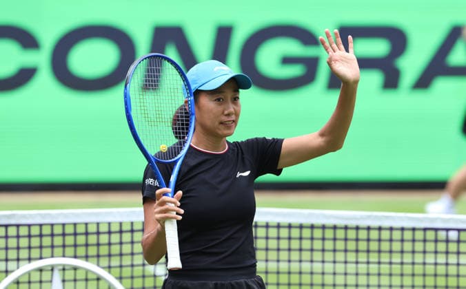 Shuai Zhang (CHN) jubelt nach Sieg gegen Magdalena Frech (POL) VANDA Pharmaceuticals Berlin Tennis Open Damen 15.06.2026