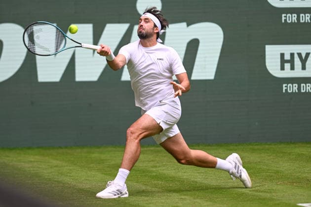 Nikoloz Basilashvili (GEO) 15.06.2026 ¢ Tennis ¢ TERRA WORTMANN OPEN ¢ ATP, Tennis Herren 500, heristo-arena-Halle (Westfalen), TERRA WORTMANN OPEN, NRW Germany