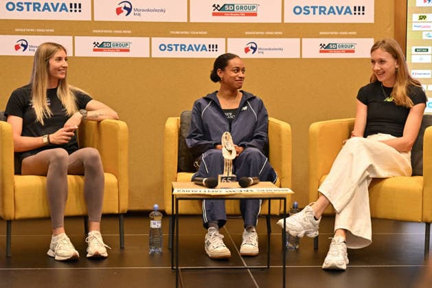 From left Emma Zapletalova of Slovakia, Czech Lourdes Gloria Manuel, Femke Broeders-Bol of Netherlands speak during the press conference, PK, Pressekonferenz prior to the Golden Spike Ostrava 2026 - World Athletics Continental Tour Gold, in Ostrava, Czech Republic, June 15, 2026. (CTKxPhoto JaroslavxOzana) CTKPhotoP2026061506207  CTKPhotoP2026061506207