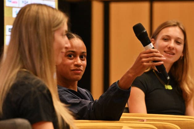 From left Slovak athlete Emma Zapletalova, Czech sprinter Lourdes Gloria Manuel, Femke Broeders-Bol of Netherlands speaks during the press conference, PK, Pressekonferenz prior to the Golden Spike Ostrava 2026 - World Athletics Continental Tour Gold, in Ostrava, Czech Republic, June 15, 2026. (CTKxPhoto JaroslavxOzana) CTKPhotoP2026061506415  CTKPhotoP2026061506415