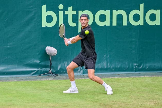 Terence Atmane (FRA) erwartet einen Ball auf der Vorhand TERRA WORTMANN Open 2026, Tennis, ATP, Tennis Herren Tennis Herren 500, Turnier, Hauptfeld, 15.06.2026, TERRA WORTMANN Open 2026, Tennis, ATP, Tennis Herren 500, Turnier, Hauptfeld, 15.06.2026 Halle