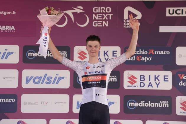 Norway s Hakon Eiksund oksnes of Team Drali - Repsol white jersey during Stage 2 of the Giro Next Generation from Tropea to Crotone Italy, June 15, 2026  Copyright: xMassimoxPaolone LaPressex
