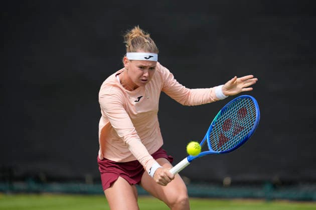 Lexus Nottingham Open - Day One Marie Bouzkova of the Czech Republic competes during her Round of 32 match at the 2026 Lexus Nottingham Open Women s tennis tournament at the Nottingham Tennis Centre in Nottingham, England, on June 15, 2026. Nottingham United Kingdom  Copyright: xOwenxHammondx originalFilename:hammond-2026lexu260615_np30J.jpg