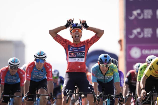 Italy s Davide Donati of Red Bull - Bora - Hansgrohe Rookies stage winner during Stage 2 of the Giro Next Generation from Tropea to Crotone Italy, June 15, 2026  Copyright: xMassimoxPaolone LaPressex
