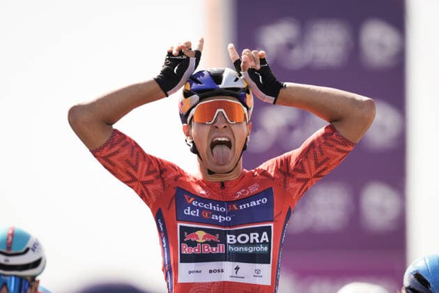 Italy s Davide Donati of Red Bull - Bora - Hansgrohe Rookies stage winner during Stage 2 of the Giro Next Generation from Tropea to Crotone Italy, June 15, 2026  Copyright: xMassimoxPaolone LaPressex