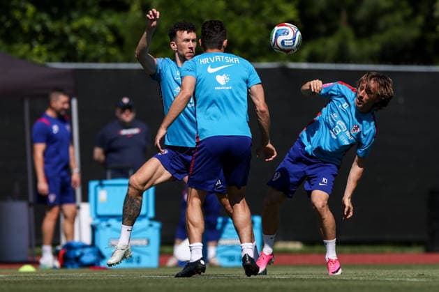 Croatia Training And press conference, PK, Pressekonferenz - FIFA World Cup, WM, Weltmeisterschaft, Fussball 2026 Ivan Perisic and Luka Modric of Croatia during the training session at training centre at Episcopal High School on June 15, 2026 in Alexandria, Virginia.  IgorxKralj PIXSELL