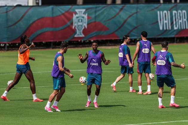 FIFA World Cup, WM, Weltmeisterschaft, Fussball 2026 - Portugal training session Portugal s players participate during a training session of Portugal s national team, Nationalteam at Garden District Park in Palm Beach, Florida, USA, 15 June 2026. Palm Beach Florida Estados Unidos  Copyright: xMIGUELxA.xLOPESx