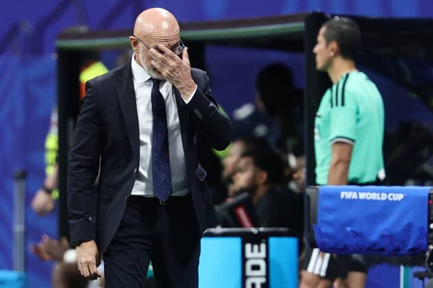 FIFA World Cup, WM, Weltmeisterschaft, Fussball 2026 - Group H - Spain vs Cabo Verde Spain s head coach Luis de la Fuente reacts during the FIFA World Cup 2026 group stage match Spain vs Cabo Verde, in Atlanta, USA, 15 June 2026. ATLANTA United States  Copyright: xRONALDxWITTEKx
