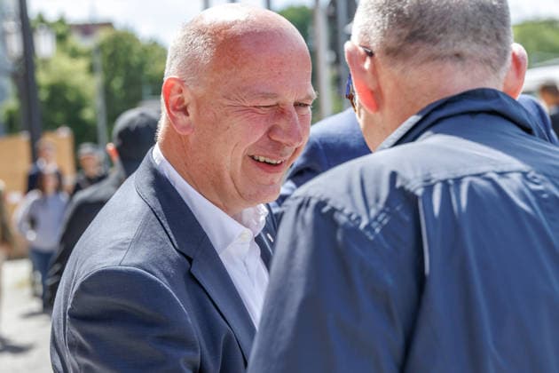 15.06.2026, Berlin, Bürgermeister Kai Wegner empfängt die Handball Manschaft Füchse Berlin am Roten Rathauses. Bürgermeister Kai Wegner empfängt die Füchse Berlin