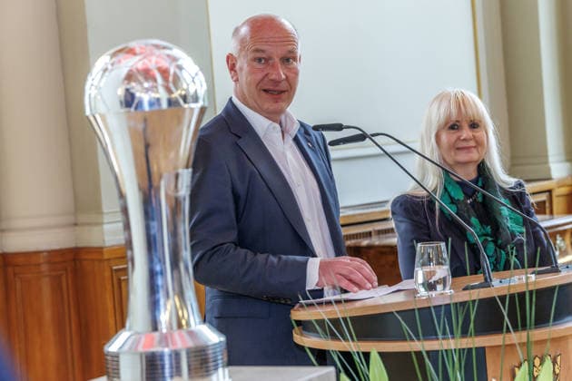 15.06.2026, Berlin, Bürgermeister Kai Wegner empfängt die Handball Manschaft Füchse Berlin am Roten Rathauses. Bürgermeister Kai Wegner empfängt die Füchse Berlin