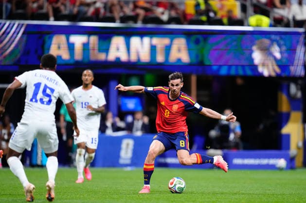 Spain v Cabo Verde: Group H - FIFA World Cup, WM, Weltmeisterschaft, Fussball 2026 Fabian Ruiz of Spain plays the ball during the FIFA World Cup 2026 Group H match between Spain and Cabo Verde at Atlanta Stadium on June 15, 2026 in Atlanta, United States. Atlanta GA United States  Copyright: xJosexBretonx originalFilename:bretonhernandez-spainvca260615_npcBt.jpg