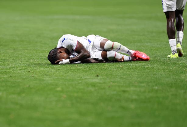 (260616) -- ATLANTA, June 16, 2026 -- Sidny Lopes Cabral of Cape Verde gets injured during the group H match between Spain and Cape Verde at the 2026 FIFA World Cup, WM, Weltmeisterschaft, Fussball at Atlanta Stadium in Atlanta, the United States, June 15, 2026. ) (SP)U.S.-ATLANTA-FOOTBALL-FIFA WORLD CUP-GROUP H-ESP VS CPV WangxKaiyan 