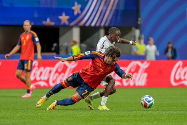 Spain s Ferran Torres (front) in action during the 2026 FIFA World Cup, WM, Weltmeisterschaft, Fussball group H soccer match between Spain and Cape Verde at Mercedes-Benz Stadium, in Atlanta, Georgia, United States, 15 June 2026. FIFA World Cup 2026 - Group H - Spain vs. Cape Verde !ACHTUNG: NUR REDAKTIONELLE NUTZUNG!  Copyright: xLavandeiraxJrx GRAF8935 20260615-55020604817_1