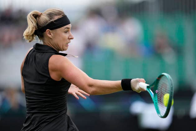 Lexus Nottingham Open - Day One Anna Blinkova in action during her Round of 32 match at the 2026 Lexus Nottingham Open Women s tennis tournament at the Nottingham Tennis Centre in Nottingham, England, on June 15, 2026. Nottingham Great Britain United Kingdom  Copyright: xOwenxHammondx originalFilename:hammond-2026lexu260615_npODV.jpg