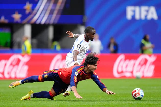 Spain v Cabo Verde: Group H - FIFA World Cup, WM, Weltmeisterschaft, Fussball 2026 Ferran Torres of Spain and Jamiro Monteiro of Cabo Verde compete for the ball during the FIFA World Cup 2026 Group H match between Spain and Cabo Verde at Atlanta Stadium on June 15, 2026 in Atlanta, United States. Atlanta GA United States  Copyright: xJosexBretonx originalFilename:bretonhernandez-spainvca260615_np5pR.jpg