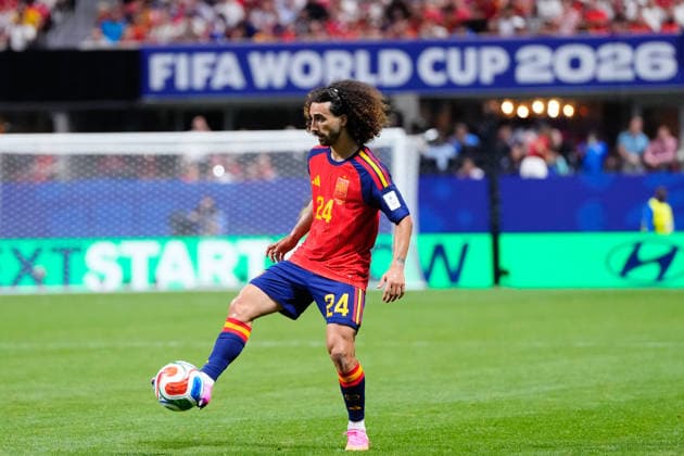 Spain v Cabo Verde: Group H - FIFA World Cup, WM, Weltmeisterschaft, Fussball 2026 Marc Cucurella of Spain controls the ball during the FIFA World Cup 2026 Group H match between Spain and Cabo Verde at Atlanta Stadium on June 15, 2026 in Atlanta, United States. Atlanta GA United States  Copyright: xJosexBretonx originalFilename:bretonhernandez-spainvca260615_np0GZ.jpg