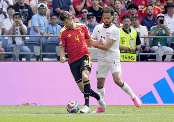 FIFA World Cup, WM, Weltmeisterschaft, Fussball 2026 - Group G - Belgium vs Egypt Brandon Mechele (L) of Belgium in action against Mostafa Ziko of Egypt during the FIFA World Cup 2026 group stage match Belgium against Egypt, in Seattle, USA, 15 June 2026. SEATTLE United States  Copyright: xSTEPHANxBRASHEARx
