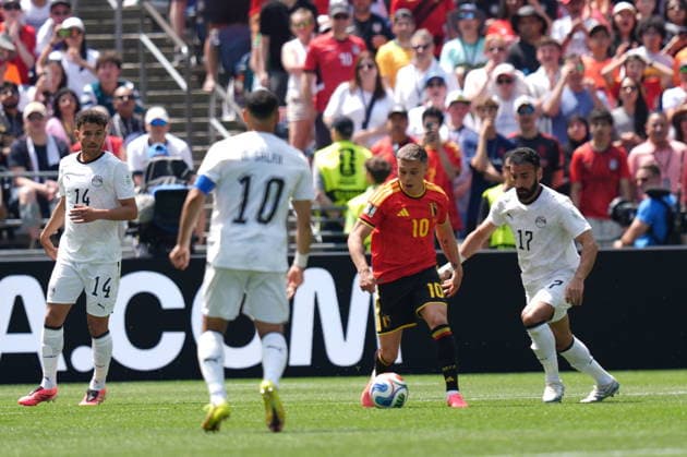 Belgium v Egypt - FIFA World Cup, WM, Weltmeisterschaft, Fussball 2026 - Group G SEATTLE, UNITED STATES - JUNE 15: Leandro Trossard (2nd R) of Belgium in action against Mohanad Lasheen (17) of Egypt during the 2026 FIFA World Cup First Stage Group G match between Belgium and Egypt at Lumen Field (Seattle Stadium) in Seattle, Washington, United States on June 15, 2026. Ercin Erturk Anadolu Washington United States. Editorial use only. Please get in touch for any other usage.  Copyright: x2026xAnadoluxErcinxErturkx