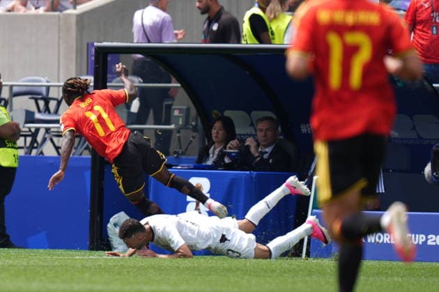 Belgium v Egypt - FIFA World Cup, WM, Weltmeisterschaft, Fussball 2026 - Group G SEATTLE, UNITED STATES - JUNE 15: Mohamed Hany (3) of Egypt in action against Jeremy Doku (11) of Belgium during the 2026 FIFA World Cup First Stage Group G match between Belgium and Egypt at Lumen Field (Seattle Stadium) in Seattle, Washington, United States on June 15, 2026. Ercin Erturk Anadolu Washington United States. Editorial use only. Please get in touch for any other usage.  Copyright: x2026xAnadoluxErcinxErturkx