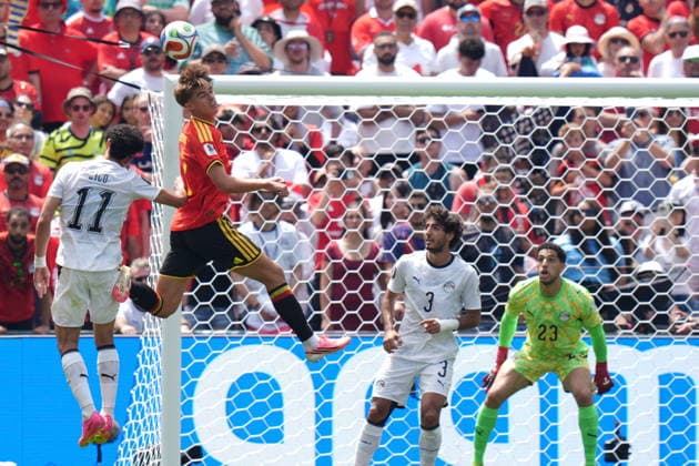 Belgium v Egypt - FIFA World Cup, WM, Weltmeisterschaft, Fussball 2026 - Group G SEATTLE, UNITED STATES - JUNE 15: Charles De Ketelaere (2nd L) of Belgium in action against Mostafa Ziko (11) of Egypt during the 2026 FIFA World Cup First Stage Group G match between Belgium and Egypt at Lumen Field (Seattle Stadium) in Seattle, Washington, United States on June 15, 2026. Ercin Erturk Anadolu Washington United States. Editorial use only. Please get in touch for any other usage.  Copyright: x2026xAnadoluxErcinxErturkx