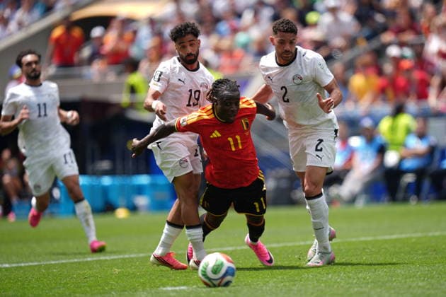 Belgium v Egypt - FIFA World Cup, WM, Weltmeisterschaft, Fussball 2026 - Group G SEATTLE, UNITED STATES - JUNE 15: Jeremy Doku (11) of Belgium in action against Marwan Attia (19), and Yasser Ibrahim (2) of Egypt during the 2026 FIFA World Cup First Stage Group G match between Belgium and Egypt at Lumen Field (Seattle Stadium) in Seattle, Washington, United States on June 15, 2026. Ercin Erturk Anadolu Washington United States. Editorial use only. Please get in touch for any other usage.  Copyright: x2026xAnadoluxErcinxErturkx