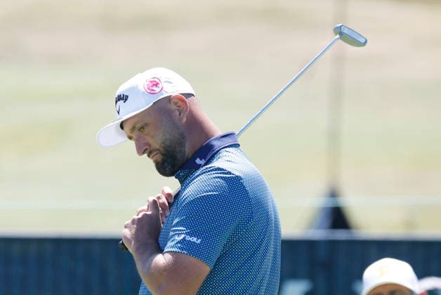 Jon Rahm of Spain watches a putt while players have a practice round on the Monday before the 126th U.S. Open Golf Championship at Shinnecock Hills Golf Club on Monday, June 15, 2026 in Southampton, New York.  NYP20260615322 JOHNxANGELILLO