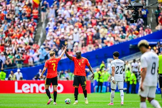 Belgium vs Egypt - 2026 FIFA World Cup, WM, Weltmeisterschaft, Fussball SEATTLE, USA - JUNE 15 : Lukaku Romelu forward of Belgium; De Bruyne Kevin forward of Belgium (1-1) celebrating during the FIFA World Cup 2026 Group G match between Belgium and Egypt at the Lumen Field stadium on June 15, 2026 in Seattle, USA, 15 06 2026 Seattle United States of America  Copyright: xJanxDexMeuleneirx