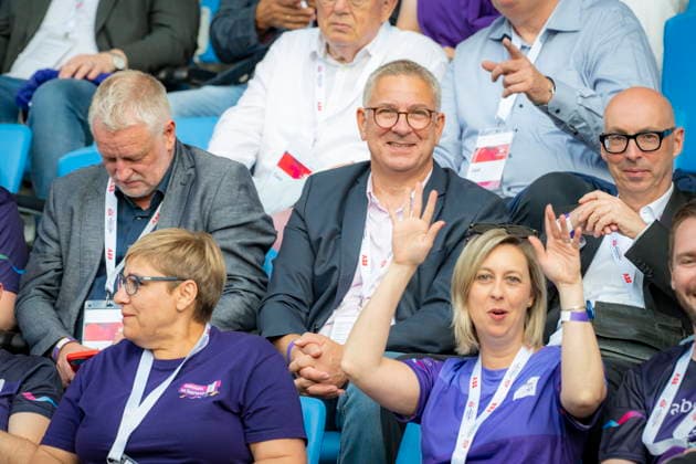 Im Saarbrücker Ludwigsparkstadion beginnen die Nationalen Spiele der Special Olympics am Montag (15. Juni 2026). Die feierliche Eröffnung der Spiele wird live im Fernsehen gesendet und gibt den Startschuss für Wettkämpfe von mehr als 4000 Athleten.