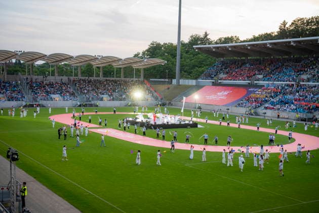Im Saarbrücker Ludwigsparkstadion beginnen die Nationalen Spiele der Special Olympics am Montag (15. Juni 2026). Die feierliche Eröffnung der Spiele wird live im Fernsehen gesendet und gibt den Startschuss für Wettkämpfe von mehr als 4000 Athleten.