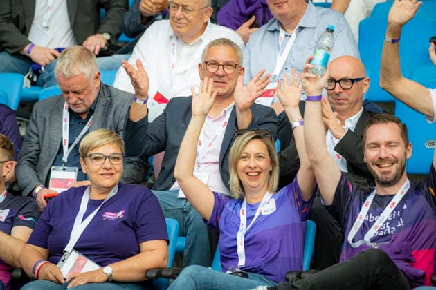 Im Saarbrücker Ludwigsparkstadion beginnen die Nationalen Spiele der Special Olympics am Montag (15. Juni 2026). Die feierliche Eröffnung der Spiele wird live im Fernsehen gesendet und gibt den Startschuss für Wettkämpfe von mehr als 4000 Athleten.